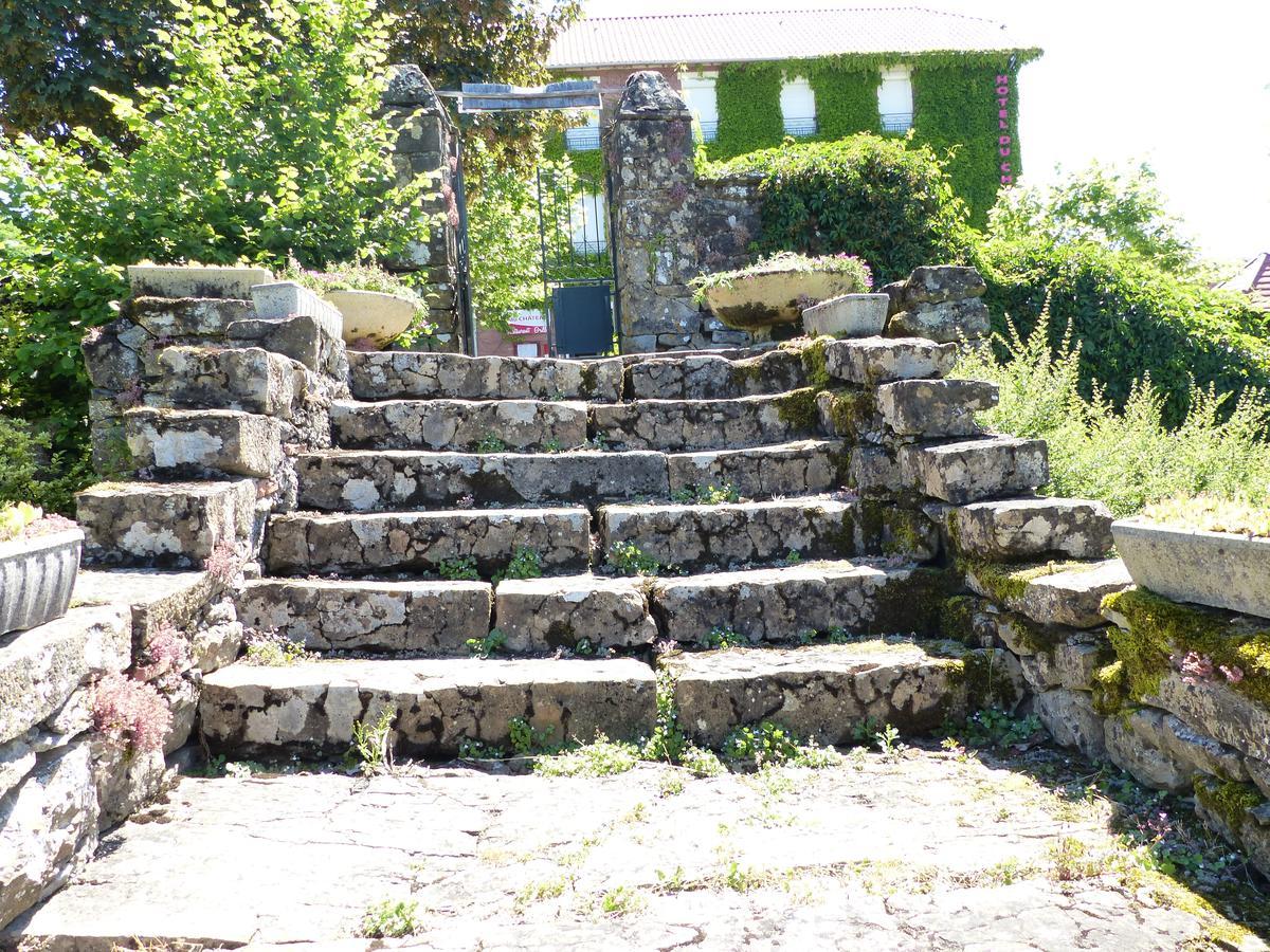 Hotel Du Chateau Alvignac Exteriör bild